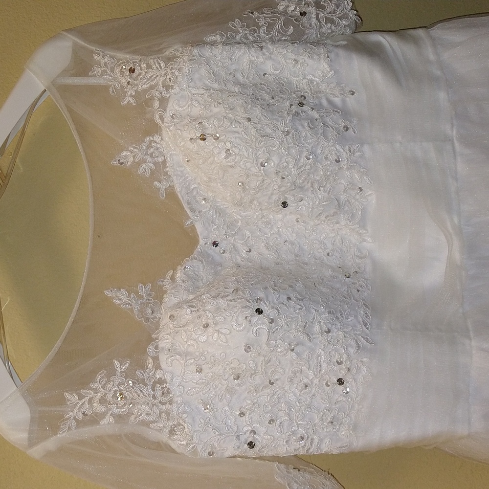 Gorgeous Wedding Dress!